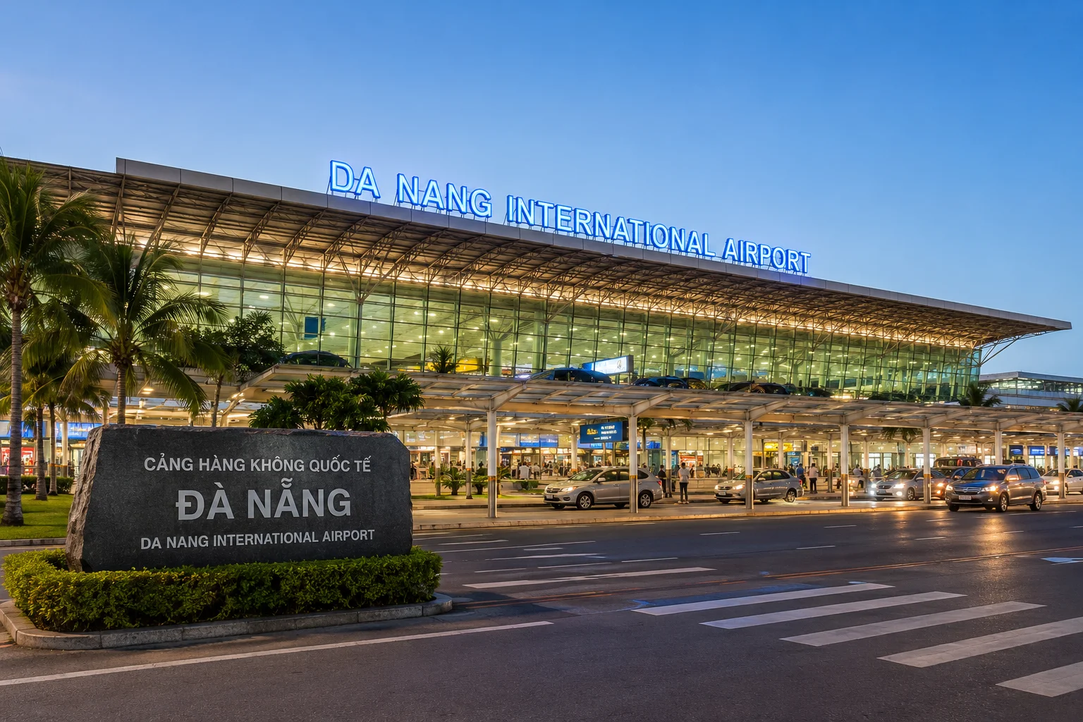 Da Nang International Airport for urgent immigration help